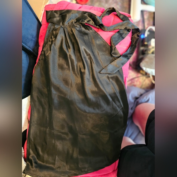 Tempted Satin tank with side tie at neckline size Large - Picture 1 of 2